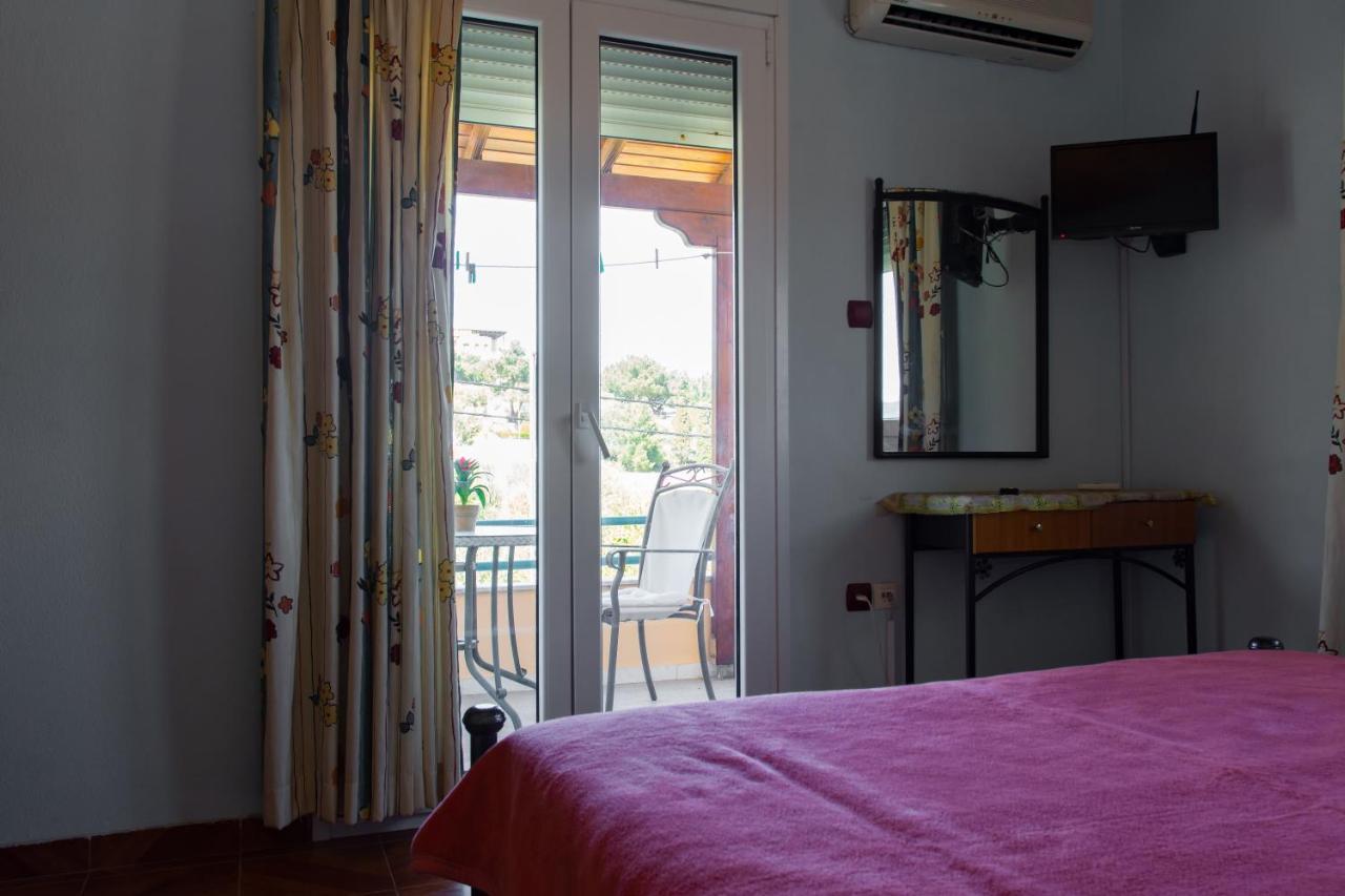 Agali Beach Pansion Mármaron Extérieur photo