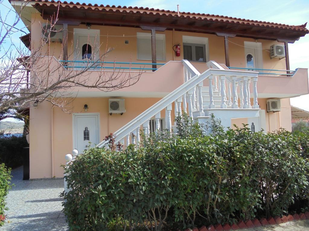 Agali Beach Pansion Mármaron Extérieur photo